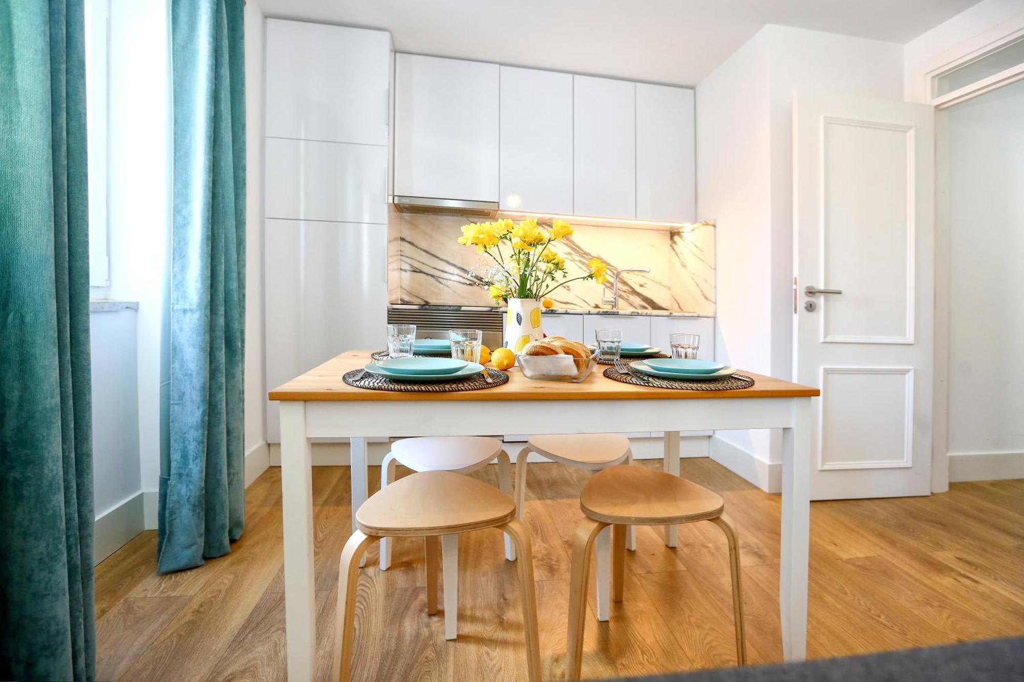 Urban Vista In Lisbon - By Misha'S Place 5D Apartment Luaran gambar